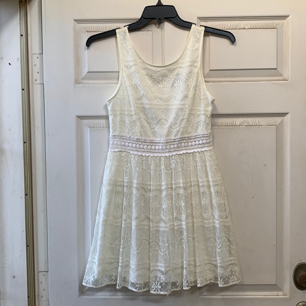 White lace dress